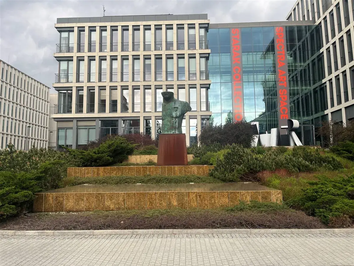 Grande Toscano by Igor Mitoraj — ul. Bobrowiecka 6, Mokotów, Warsaw